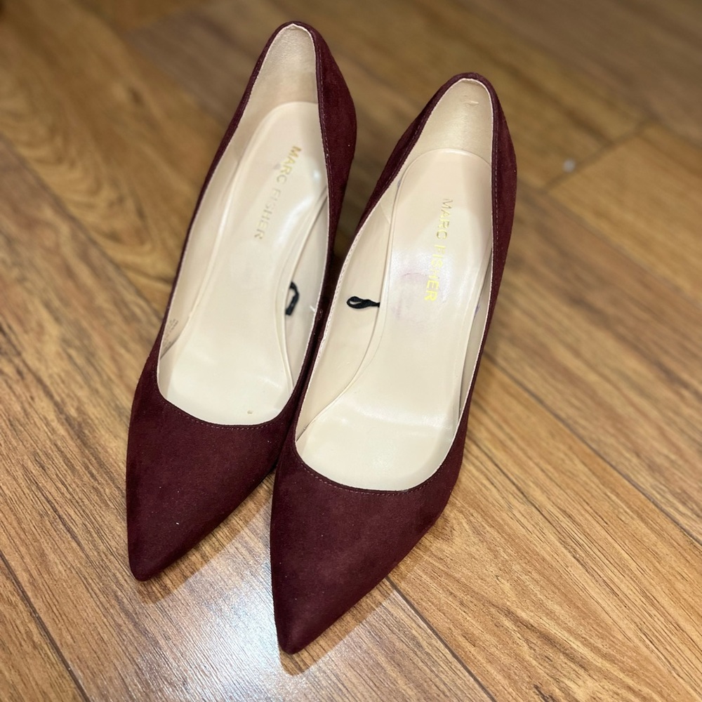 Marc Fisher Burgundy Kitten Heels